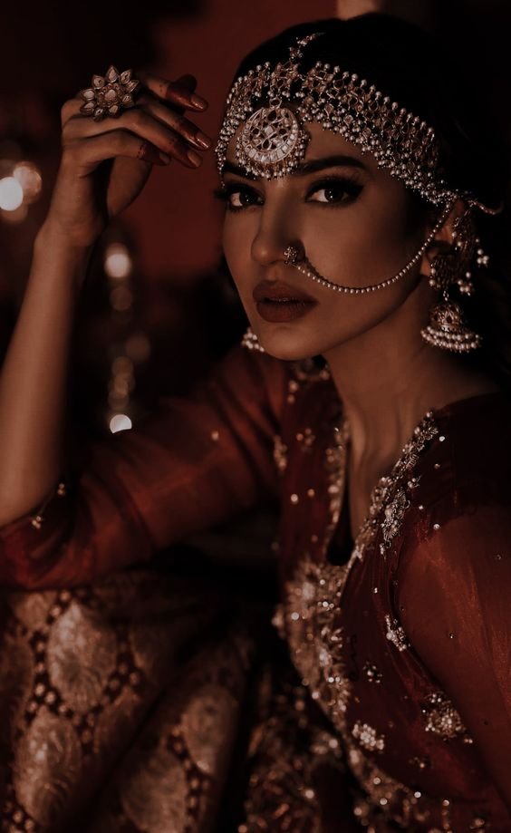 coronation or dark priestess